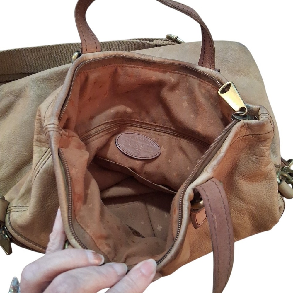 Fossil Explorer Tan Leather Fold Over Messenger Tote Crossbody Bag Unisex READ - Picture 9 of 15